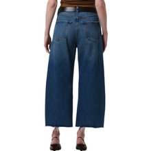 Load image into Gallery viewer, Ayla Raw Hem Crop