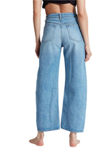 Load image into Gallery viewer, Twisted Barrel