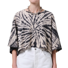 Load image into Gallery viewer, Crop Cape Tee