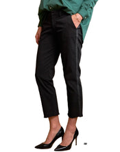 Load image into Gallery viewer, Frank & Eileen Westport Illusion