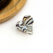 Load image into Gallery viewer, Mini Heart Claw Clip