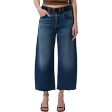 Load image into Gallery viewer, Ayla Raw Hem Crop