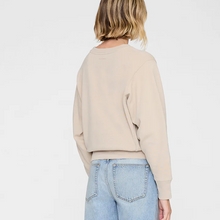 Load image into Gallery viewer, Harry Shrunken Sweatshirt Paris
