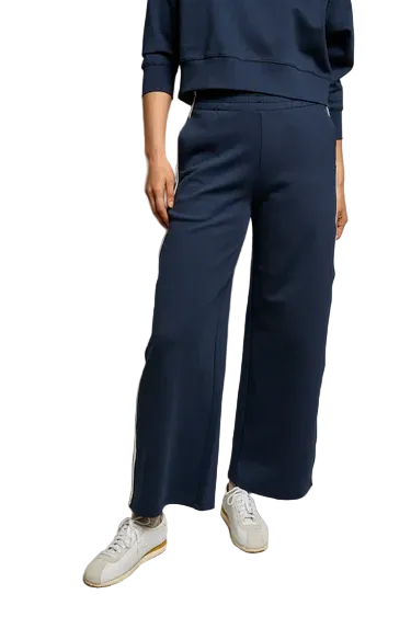 Mikos Travel Wide Leg Pants
