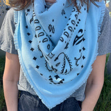 Load image into Gallery viewer, Hachiko Scarf
