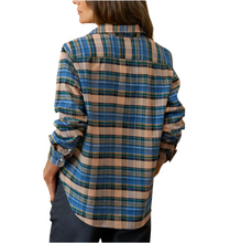 Load image into Gallery viewer, Eileen Relaxed Butten Up Shirt
