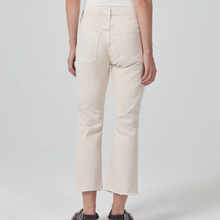 Load image into Gallery viewer, Isola cropped Trouser
