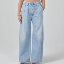 Load image into Gallery viewer, Maritzy Pleated Trouser In Copen
