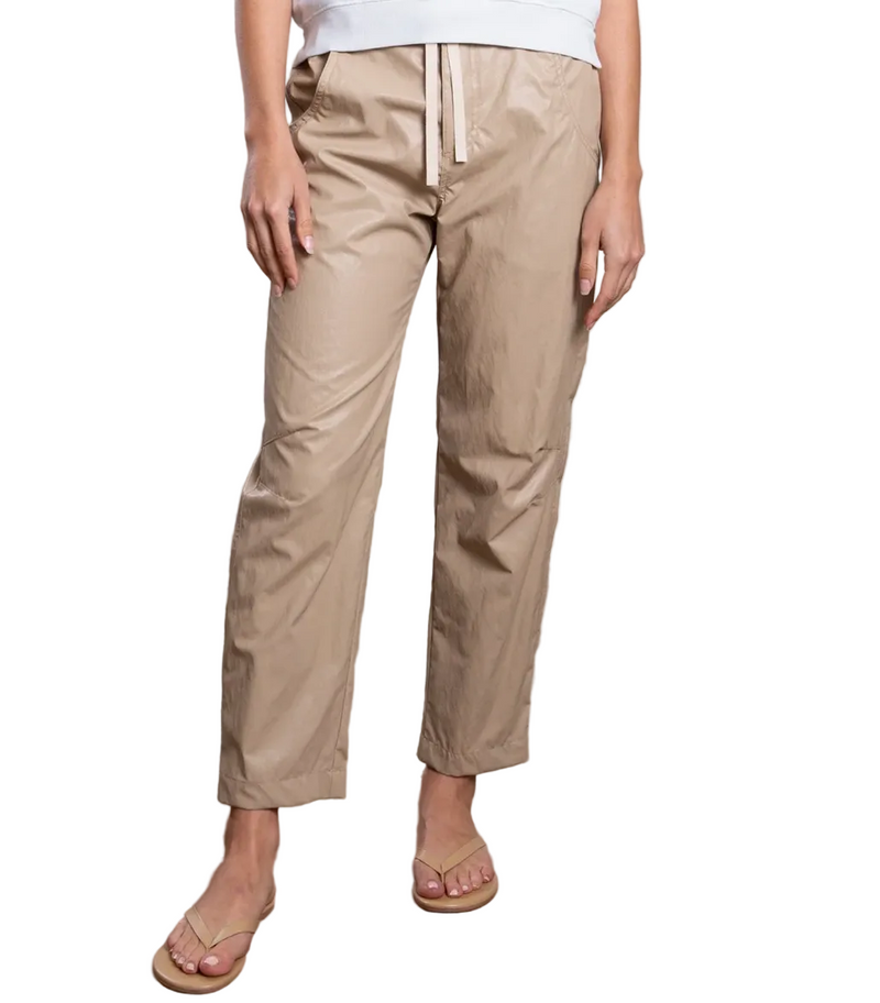 Claire Pant