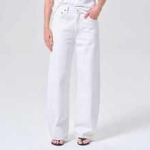 Load image into Gallery viewer, low curve jean
