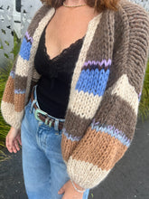 Load image into Gallery viewer, Chunky Alcapa Stripes Bomber Cardigan
