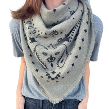 Load image into Gallery viewer, Hachiko Scarf

